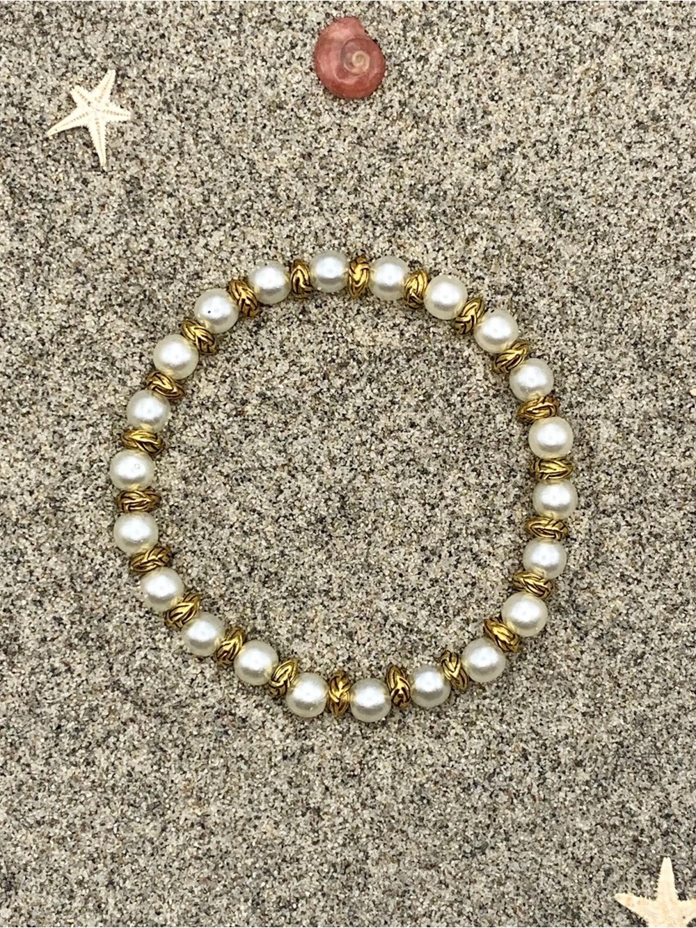 Gold & White Pearl Stretch Bracelet